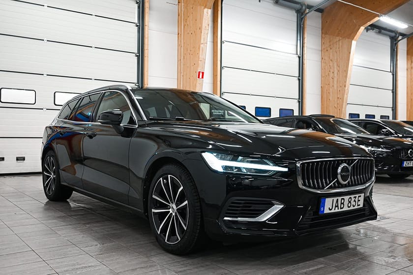 Bild 4 av Volvo V60 Recharge T6 AWD Plus Bright BLIS 350hk