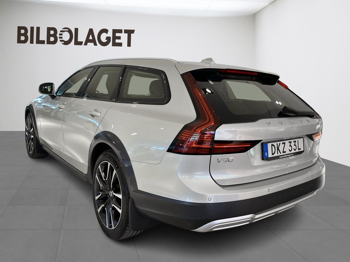 Volvo V90 2021 - miniatyr 3