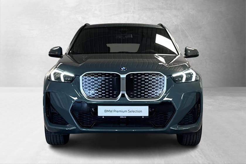 Bilde 2 av BMW iX1 xDrive30 Fully Charged,M-Sport,HUD,H/K,ACC,Hengerfeste