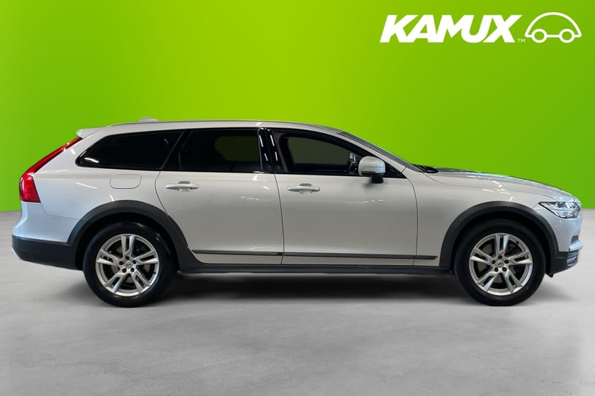Bild 2 av Volvo V90 Cross Country D4 AWD Drag Kamera Värm