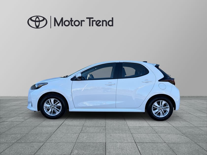 Bild 4 av Toyota Yaris Hybrid 115 1,5 ACTIVE KOMFORTPAKET | P-SENSORER | BACKKAMERA | APPLE CARPLAY |