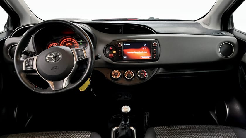 Bild 4 av Toyota Yaris 1.33 ACTIVE | Låg skatt 426kr | Kamera | Värmare | Kamkedja