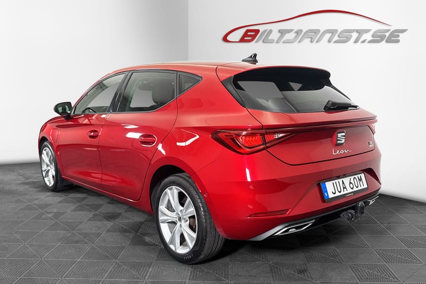 Bild 3 av SEAT León e-Hybrid FR DRAG/ VÄRMARE/TAKLUCKA/ NAVI