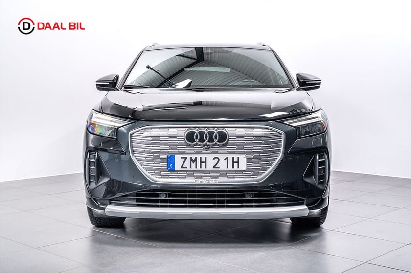 Bild 4 av Audi Q4 50 e-tron quattro 299HK 82kWh PROLINE VÄRM SONOS®