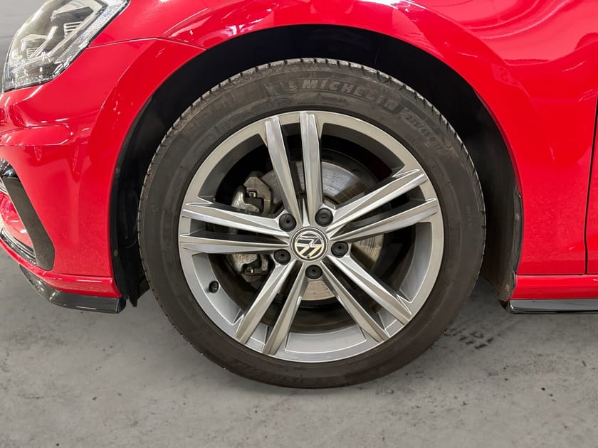 Bild 4 av Volkswagen Golf Sportscombi 1,5 TSI 150 HK GT DSG R-LINE