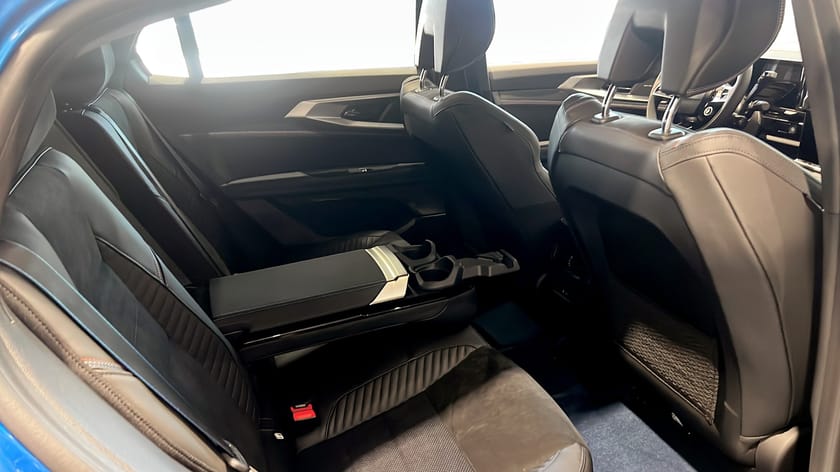 Bild 5 av Renault Rafale E-Tech 4x4 ESPRIT ALPINE EDITION+ 300HK PLUG-