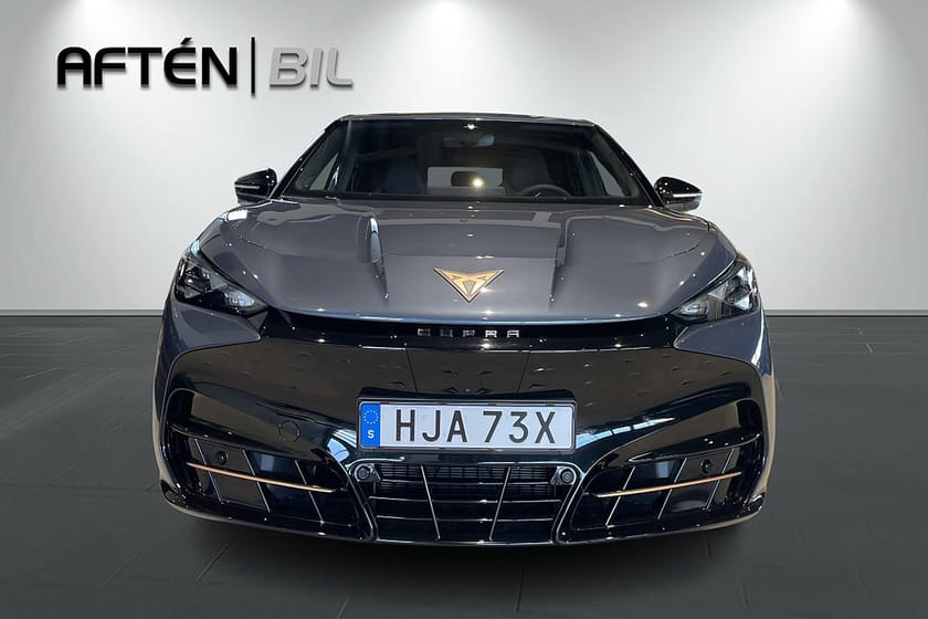 Bild 3 av CUPRA Tavascan VZ 77kWh AWD 340hk|Pano, HUD, 360 kamera Demo