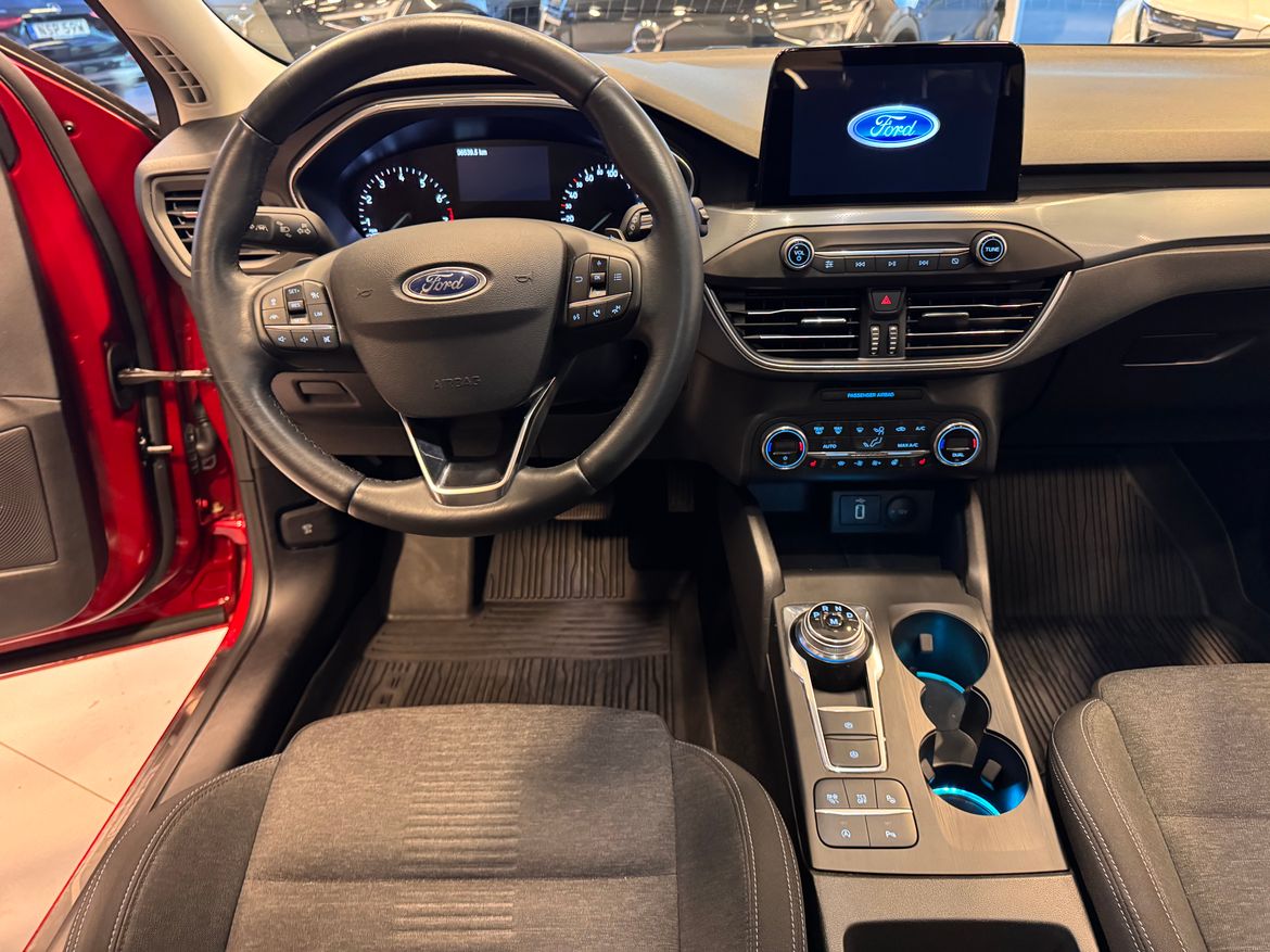 Ford Focus 2020 - miniatyr 8