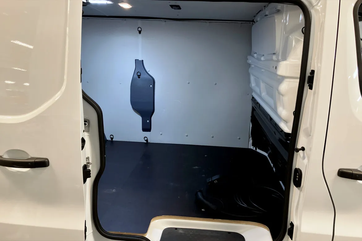 Renault Trafic E-TECH Van