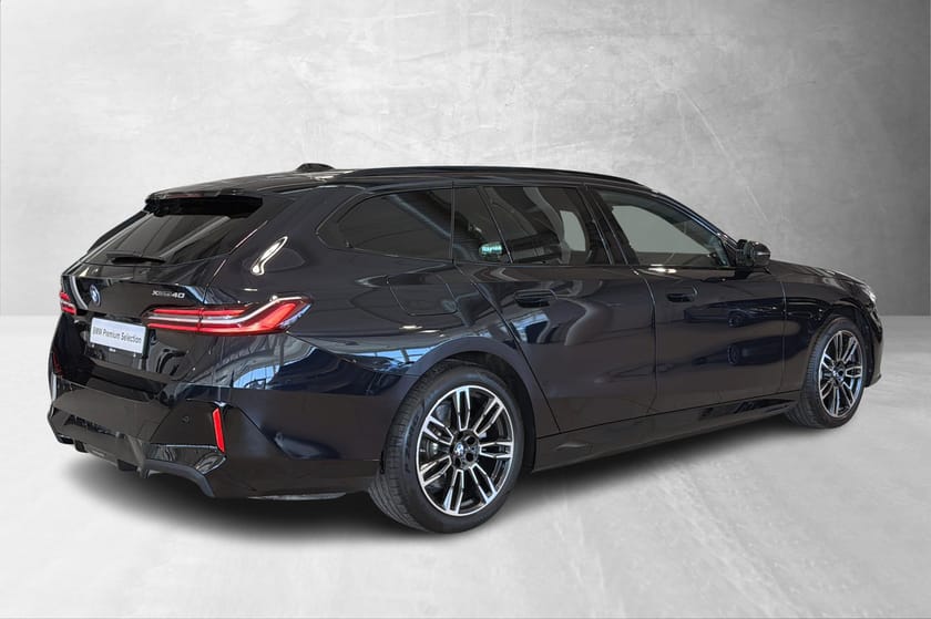 Bilde 2 av BMW i5 xDrive40 Touring FullyCharged B&W, Panorama, Krok