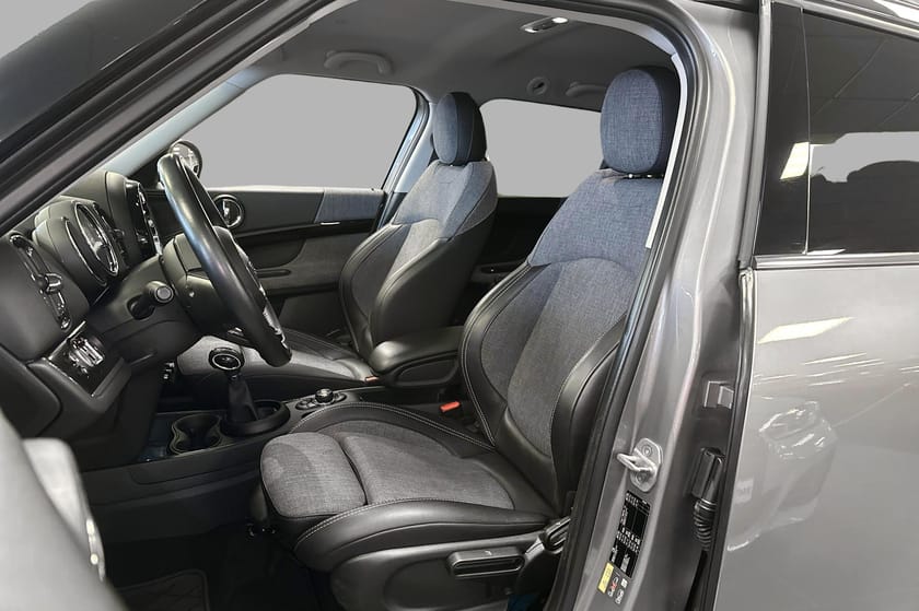 Bilde 2 av MINI Countryman Cooper SE ALL4 Navi, Kamera, Sportsete, Comfaccess, LED