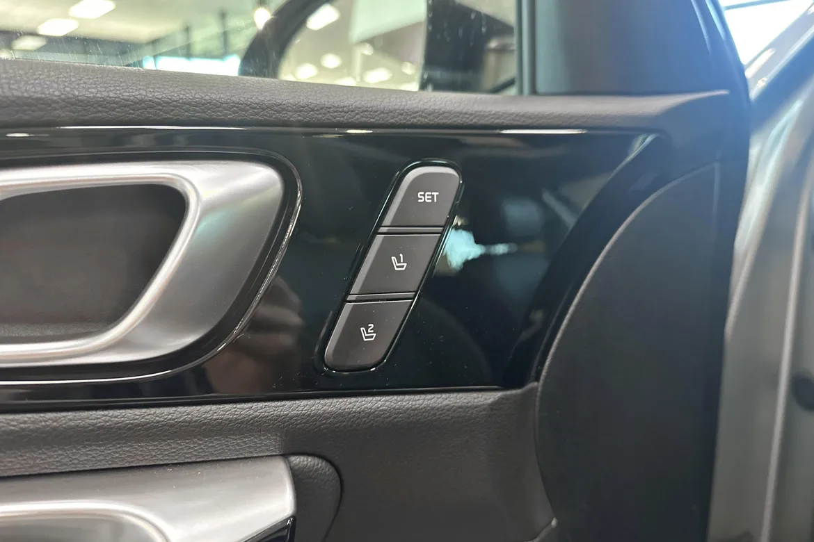 picture of a car