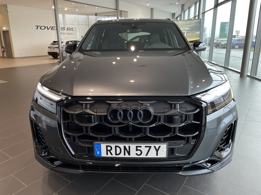 Bild 2 av Audi Q7 60 TFSI e quattro SUV 490 HK