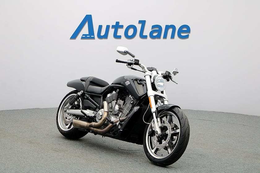 Bild 1 av Harley-Davidson VRSCF V-Rod Muscle * Vance & Hines, Nyservad