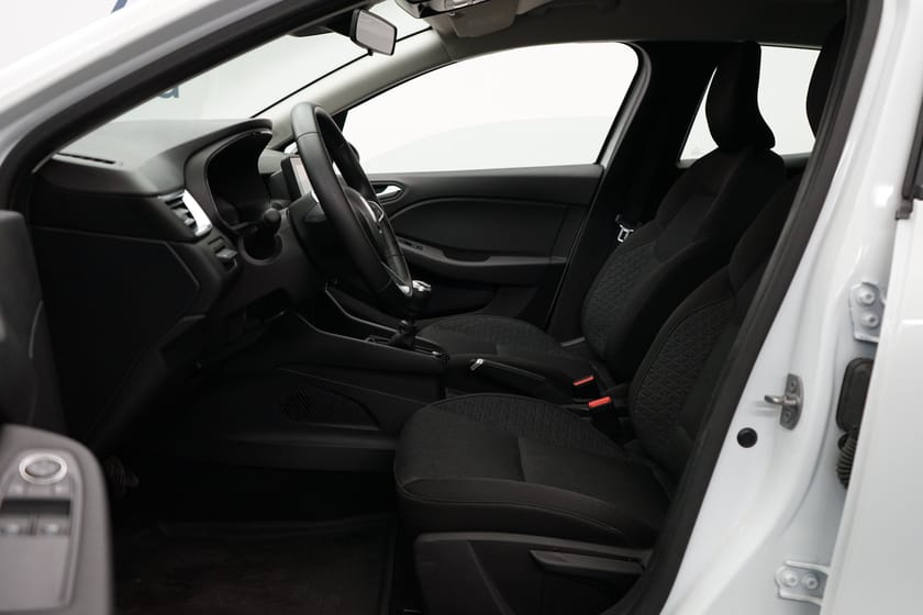 Bild 5 av Renault Clio TCe 90 Equilibre II 5-d, Navigation