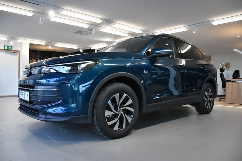 Bild 1 av Volkswagen Tiguan eHybrid 204 hk Edition