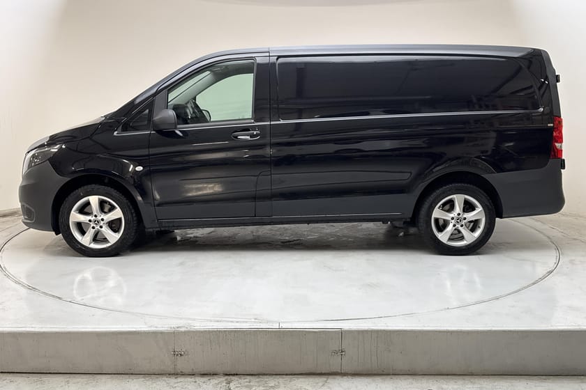 Bild 2 av Mercedes-Benz Vito 116 CDI 4x4 2.8t 4MATIC 163hk Lång Drag Backkamera