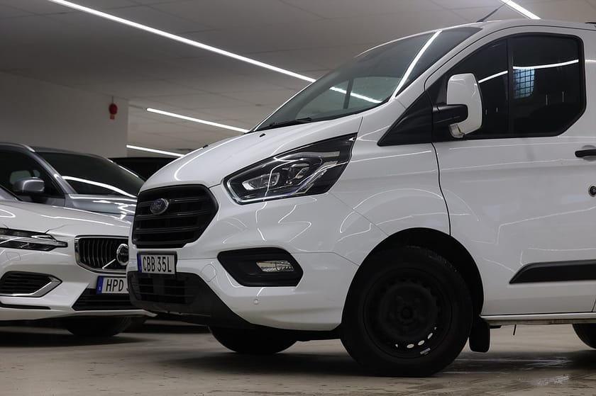Bild 4 av Ford Transit Custom 340 2.0 EcoBlue 130hk V-inrett Drag