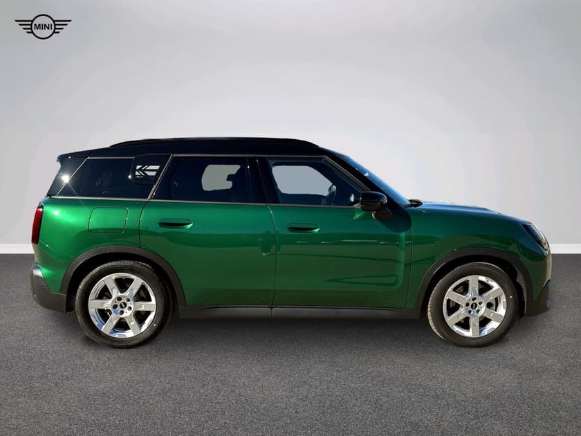 Bilde 4 av MINI Countryman SE ALL4 Classic Trim Package S