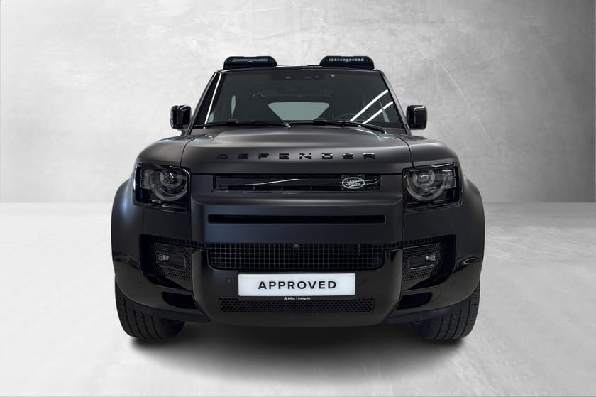 Bilde 2 av Land Rover Defender 110 D200 MHEV 3.0L SE, 3-seter, Ekstralys, Matt folie