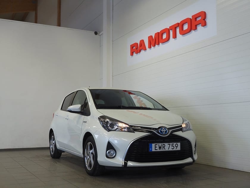 Bild 1 av Toyota Yaris Hybrid e-CVT 101hk Edition Feel Backkamera