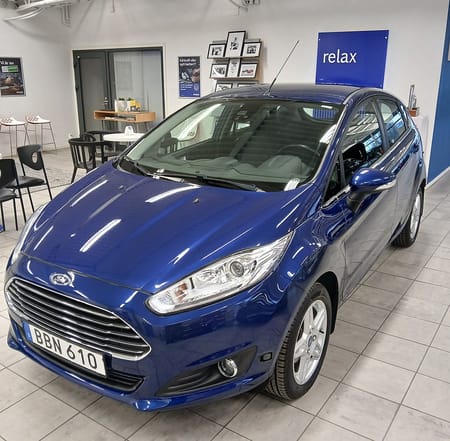 Ford Fiesta Titanium 1.0 80hk Kamremsbytt Låg skatt S&V-hjul