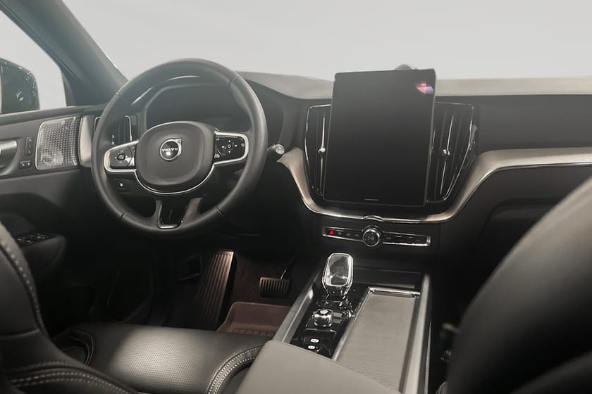 Bild 5 av Volvo XC60 T6 Plus Black Nordic Edition