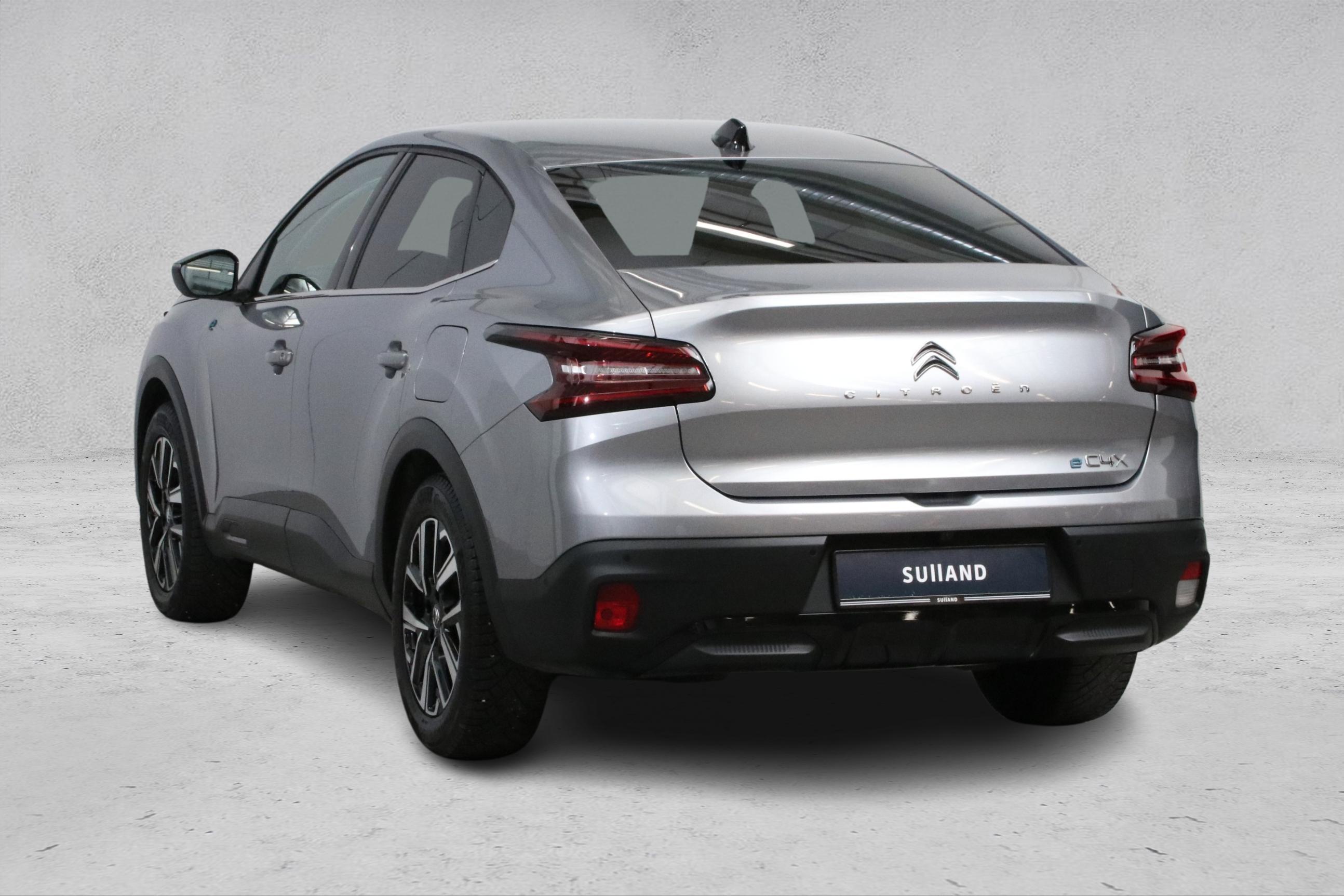 Thumnail bilde 2 av Citroën ë-C4 X