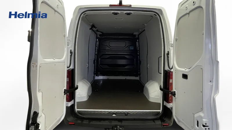 Bild 10 av 12 – Renault Master Skåp Nordic Line 150 L2H2 Värmare med fjärrkontroll