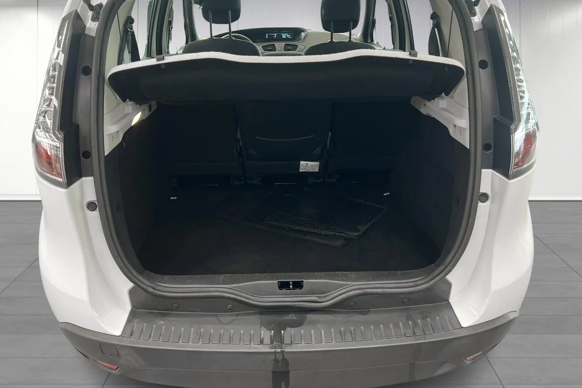 picture of a car