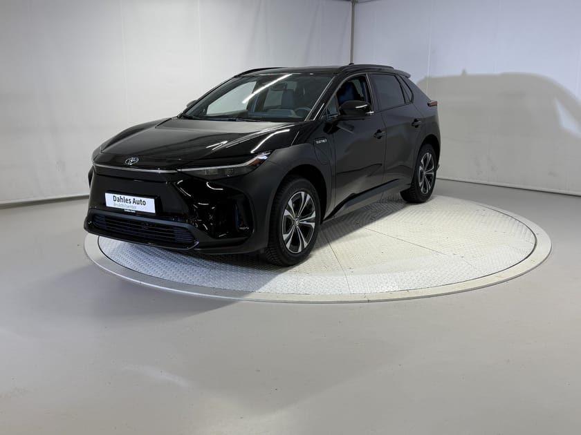Bilde 1 av Toyota bZ4X Active Tech Delskinn/Ryggekam/El.bakluke/Navi/Cruise