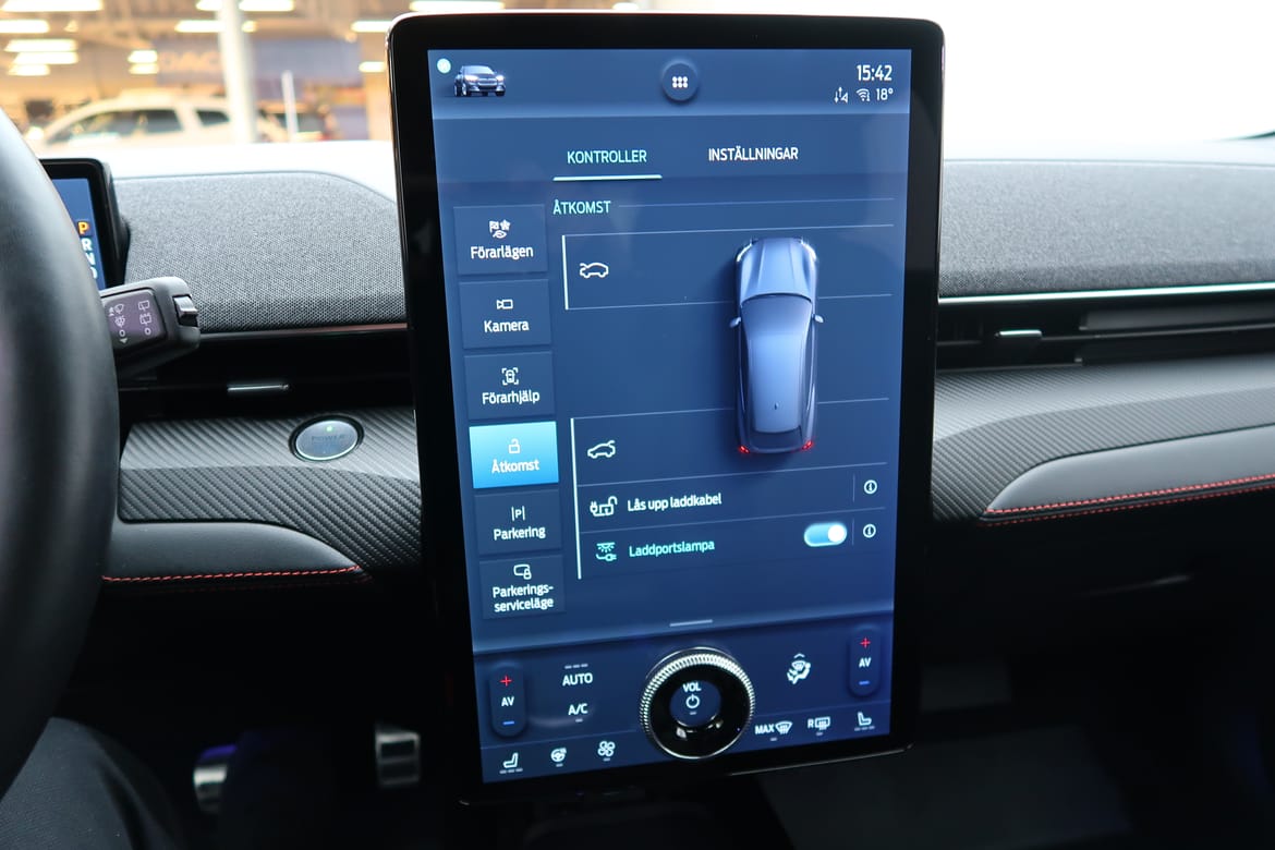 Ford Mustang Mach-E 2022 - miniatyr 10