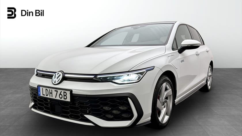 Bild 1 av Volkswagen Golf GTE 272 DSG /Panorama/Led-Matrix/Navi9"