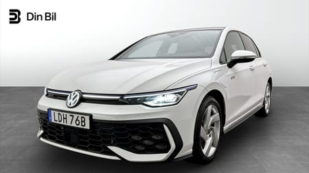 Volkswagen Golf GTE 272 DSG /Panorama/Led-Matrix/Navi9"