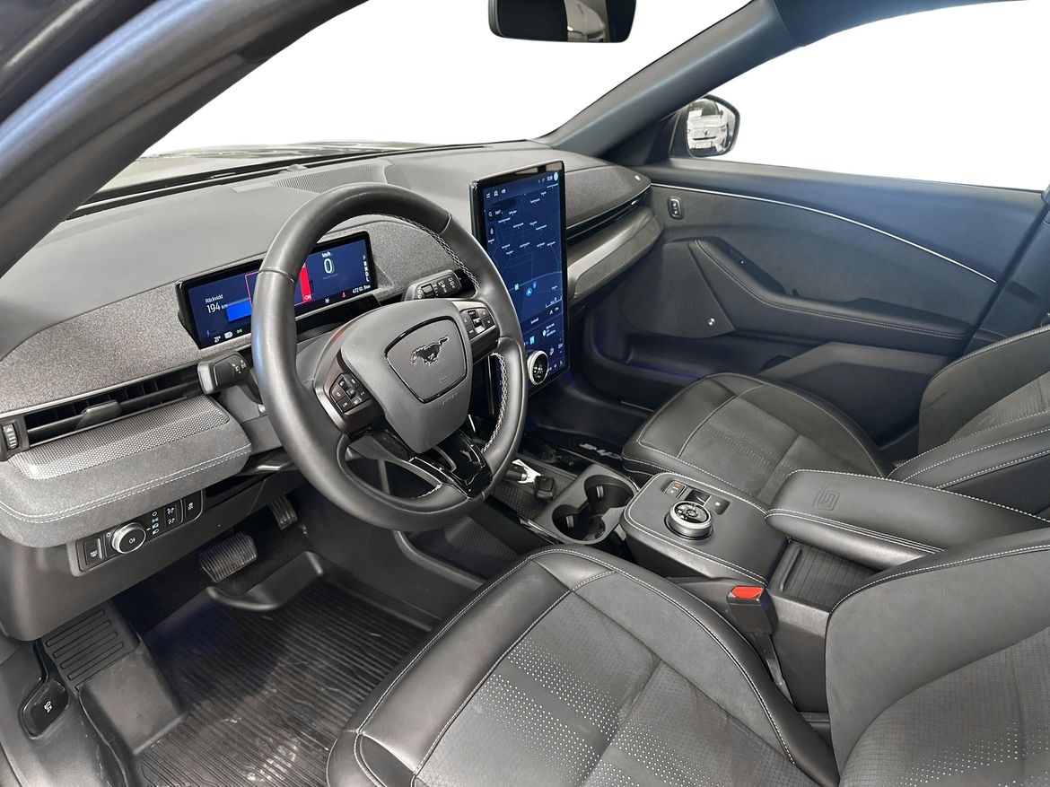 Ford Mustang Mach-E 2021 - miniatyr 6