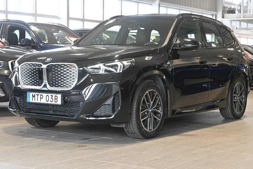 Bild 1 av BMW iX1 xDrive30 xDrive 30 M Sport Drag Läder MOMS