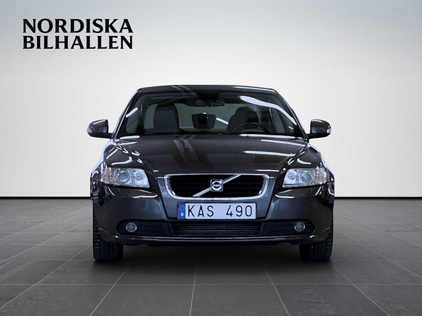 Bild 2 av Volvo S40 2.0 D Powershift Momentum Dragkrok Värmare P-sensor