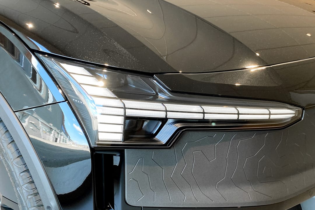 Volvo EX30 Cross Country Twin Motor Performance