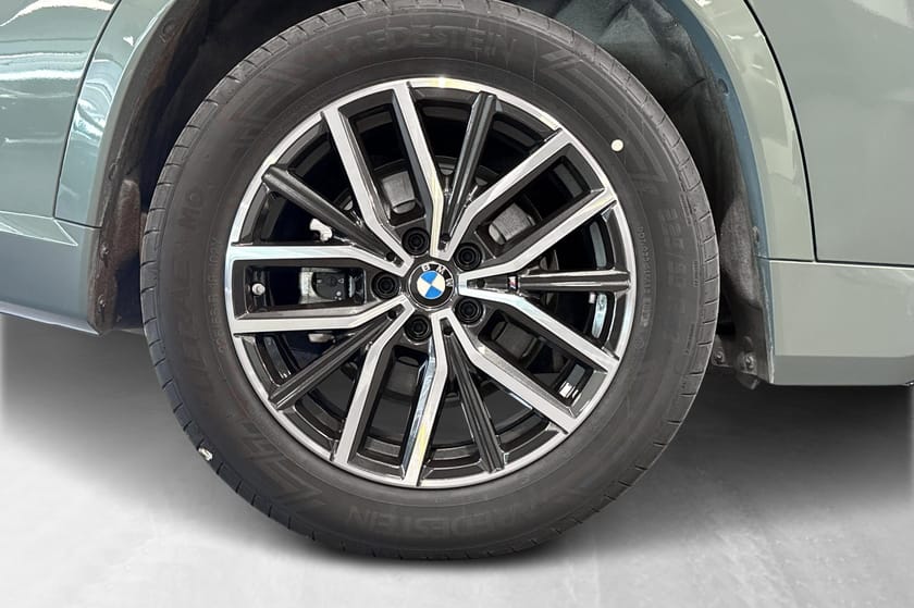 Bilde 5 av BMW iX1 xDrive30 Fully Charged,M-Sport,HUD,H/K,ACC,Hengerfeste