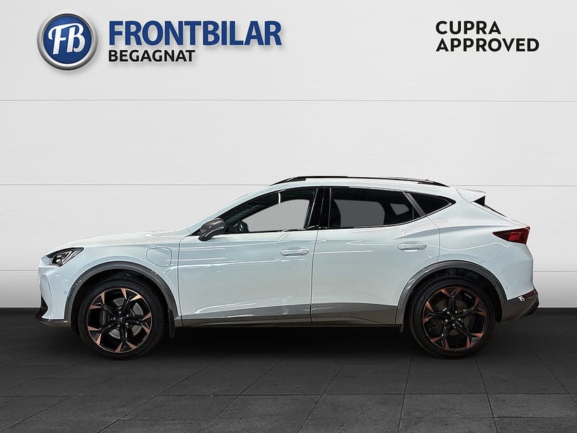 Bild 5 av CUPRA Formentor VZ e-Hybrid e-Hybrid/Adaptfart/Drag/Förarassistanspaket XL/245hk