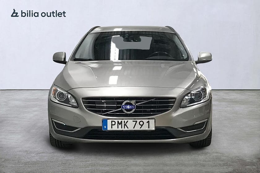 Bild 2 av Volvo V60 D4 AWD aut Momentum BE 181hk Drag BLIS PDC KamremBytt