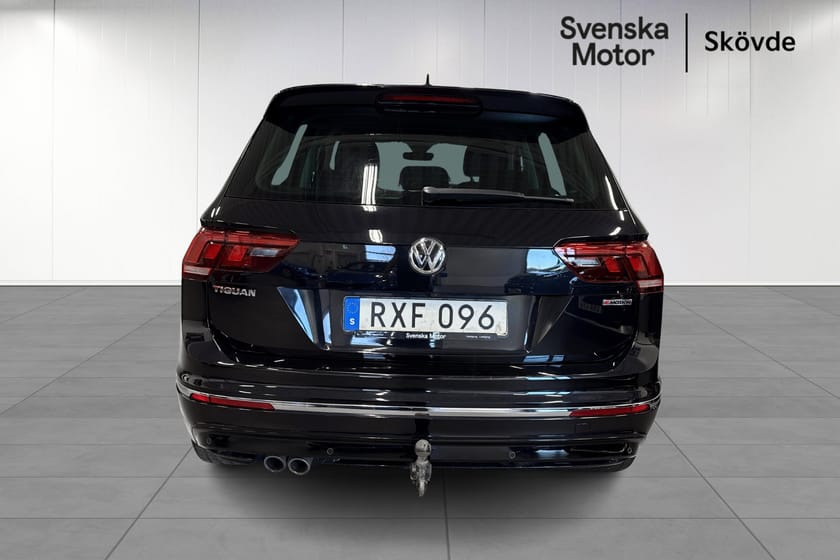 Bild 5 av Volkswagen Tiguan 2.0 TDI AWD R-Line (150hk) – Executive, Automat, Drag, Värmare, B-kam