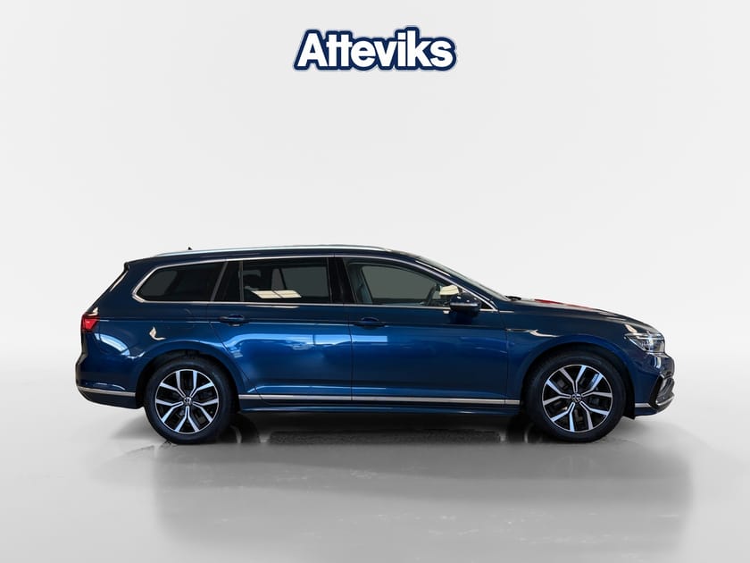 Bild 2 av Volkswagen Passat Sportscombi R-Line 2.0 TDI 4M 200hk *Panoramatak/Drag*