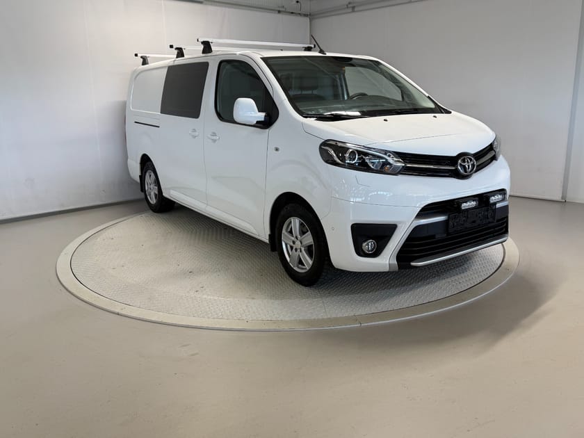 Bilde 2 av Toyota Proace 4x4 Lang Cruise/Kam/P-varm/Krok/Innredn/Dab/Relax gar