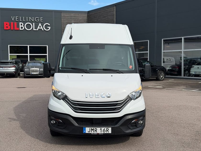 Bild 2 av Iveco Daily 35-140 Van Skåpbil 2.3 JTD Hi-Matic 3-Sits  *Leasbar*