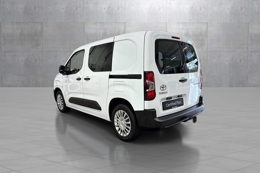 Bilde 3 av Toyota ProAce City Kort L1 1.5 Diesel 100 Comf.Fleet Colour