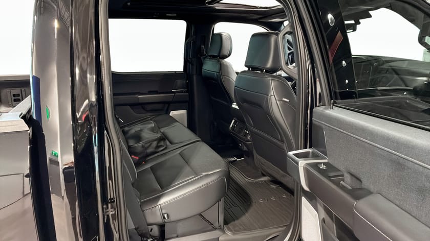 Bild 5 av Ford F-150 SuperCrew Lariat Black V8 Kampanj Flaklock Ingår / V-Hjul Ingår