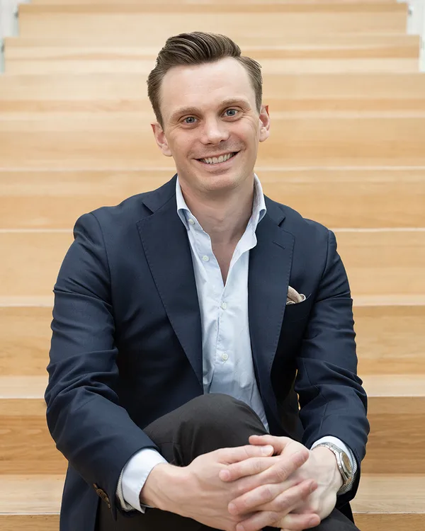 VIKTOR TROJEFORS - Ekonomichef 