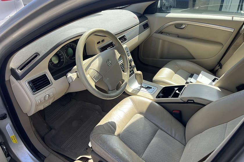Bild 2 av Volvo V70 2.5T Momentum Aut Dragkrok M+C