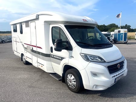Adria Mobil Coral 670 S SL,